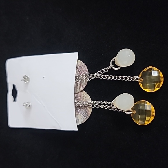 Dangle Earrings - Picture 3 of 3